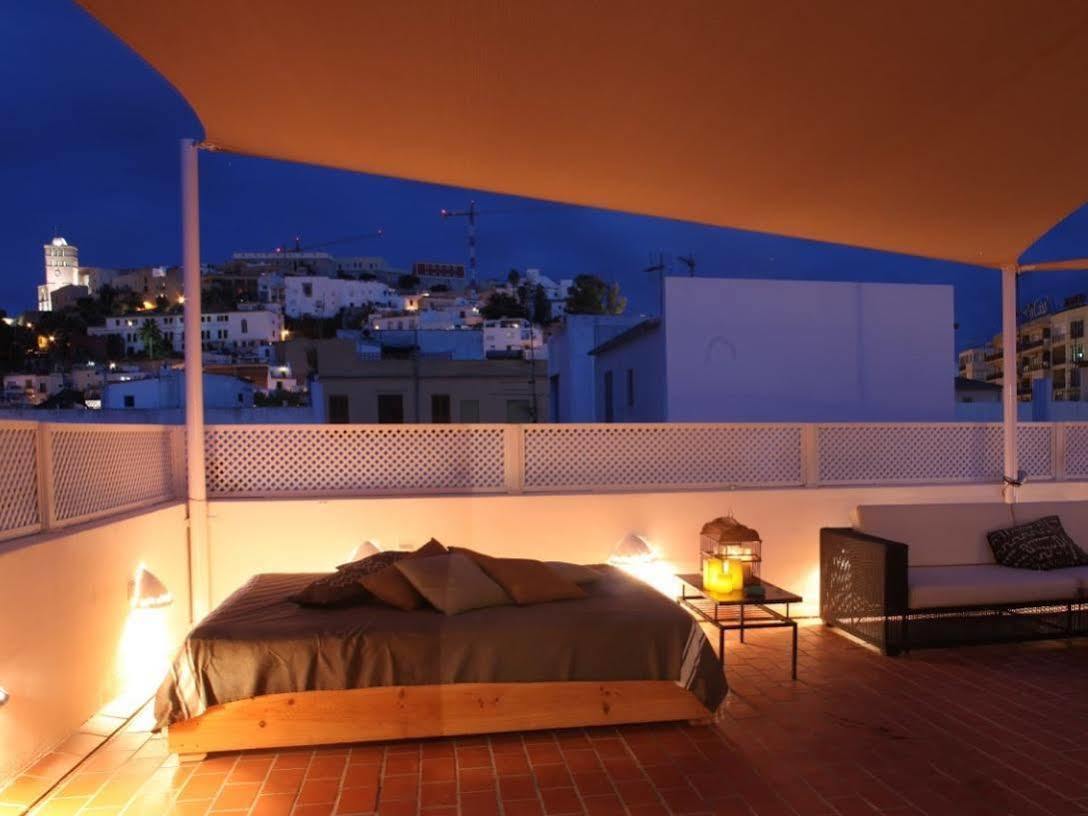 Juanita Hostal Ibiza Town Exterior photo